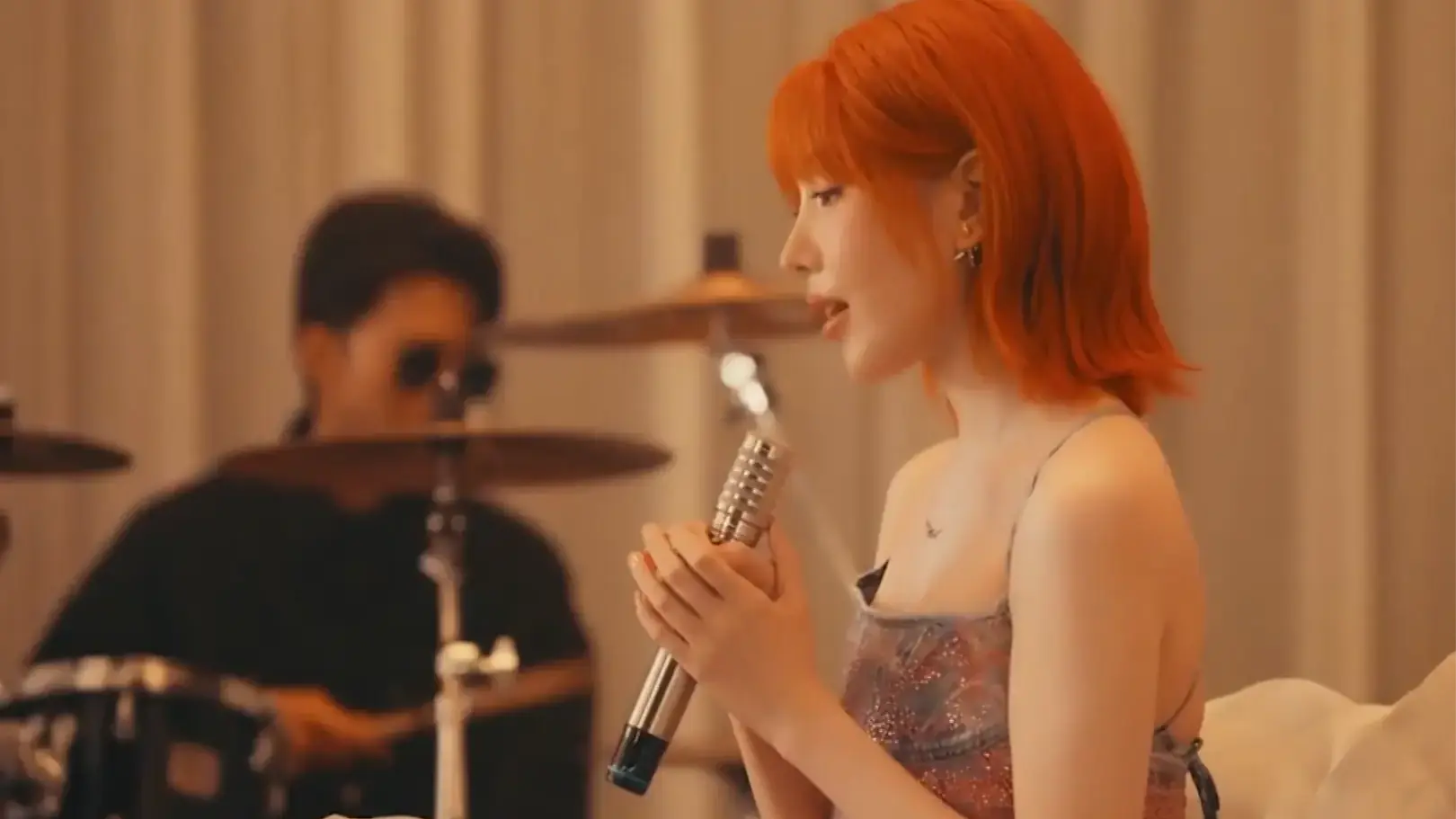 Min trở lại album thứ hai sau 3 năm ấp ủ 